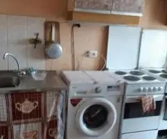 комнату сдам Тореза 91 Б - 7