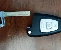 продам ключ зажигания оригинал на/для Хундай (Hyundai) - 2