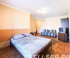 ПОСУТОЧНО однокомнатная квартира в центре Екатеринбурга . .. - 2