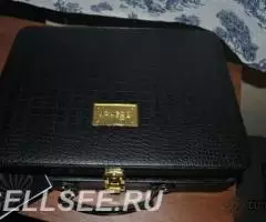 Чемоданчмк Desheli из под израильской косметики - 2