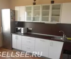 сдаю 2 комнатную по ул. Жердева 146 - 3