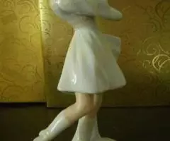 Фарфор. Германия. Шаубах Кунст Танцовщица в сапожках. - 2