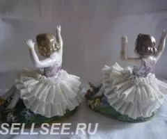 Фарф. Герман. Антик Кружева Девочки на травке - 3