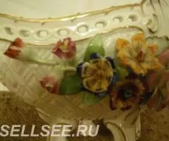 Фарфор Овальная ваза на ножках . Цветы, Резьба - 2