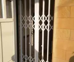 Решетки раздвижные для дверей и окон - 4