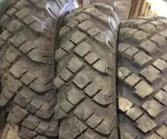 Колеса на ЗИЛ 131. Шины М-93 12.00-20 320 508 12.00R20 . - 2